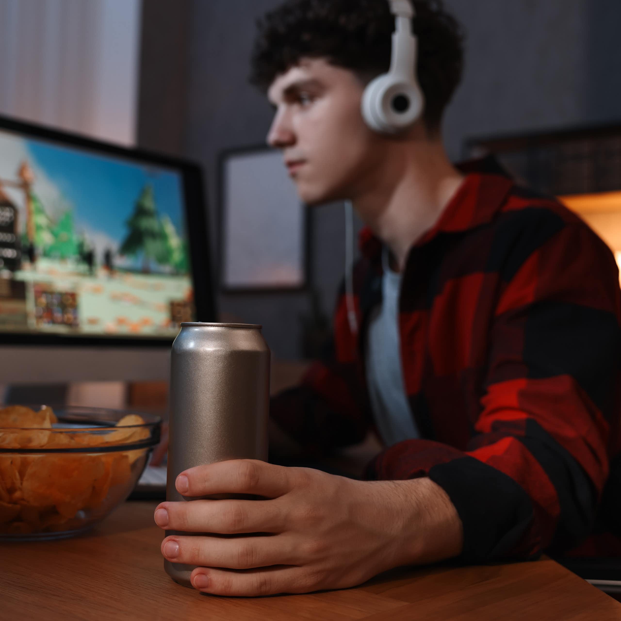 El poder del ‘marketing’: la mayoría de los jóvenes ignora los riesgos de las bebidas energéticas